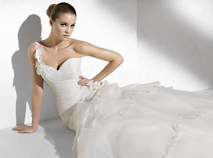 Rochii de mireasa La Sposa 2012